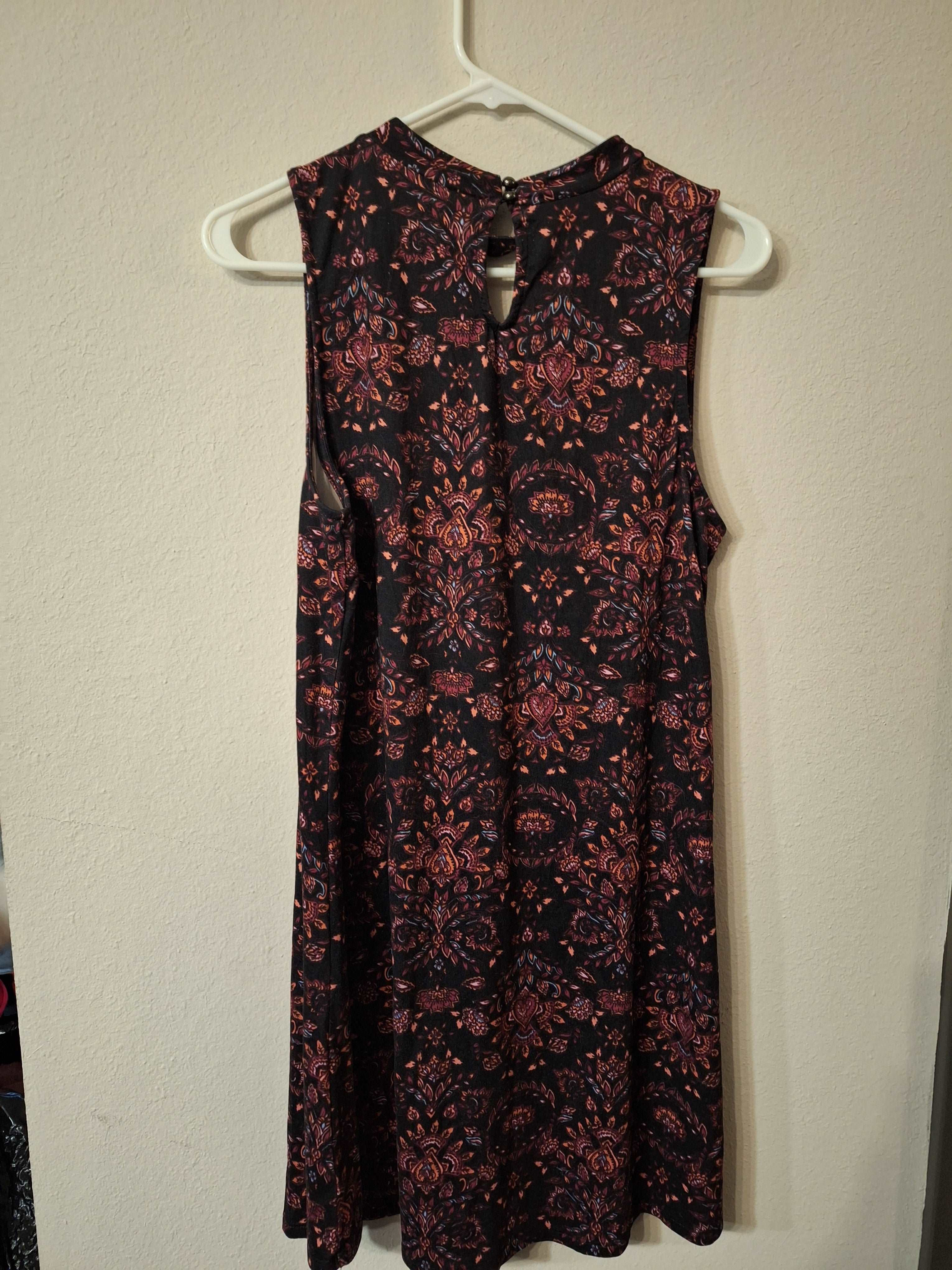 Cute Sleeveless Dress by Mudd Size L