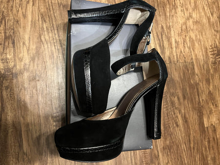 Reptile texture BCBG high heel Shoes