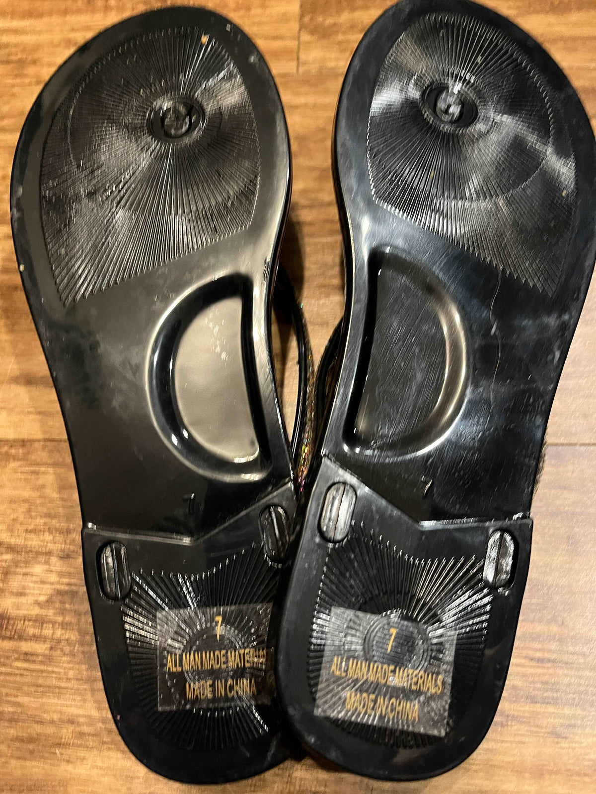 H2K Womens Sandel- Size 7- SaveEZ