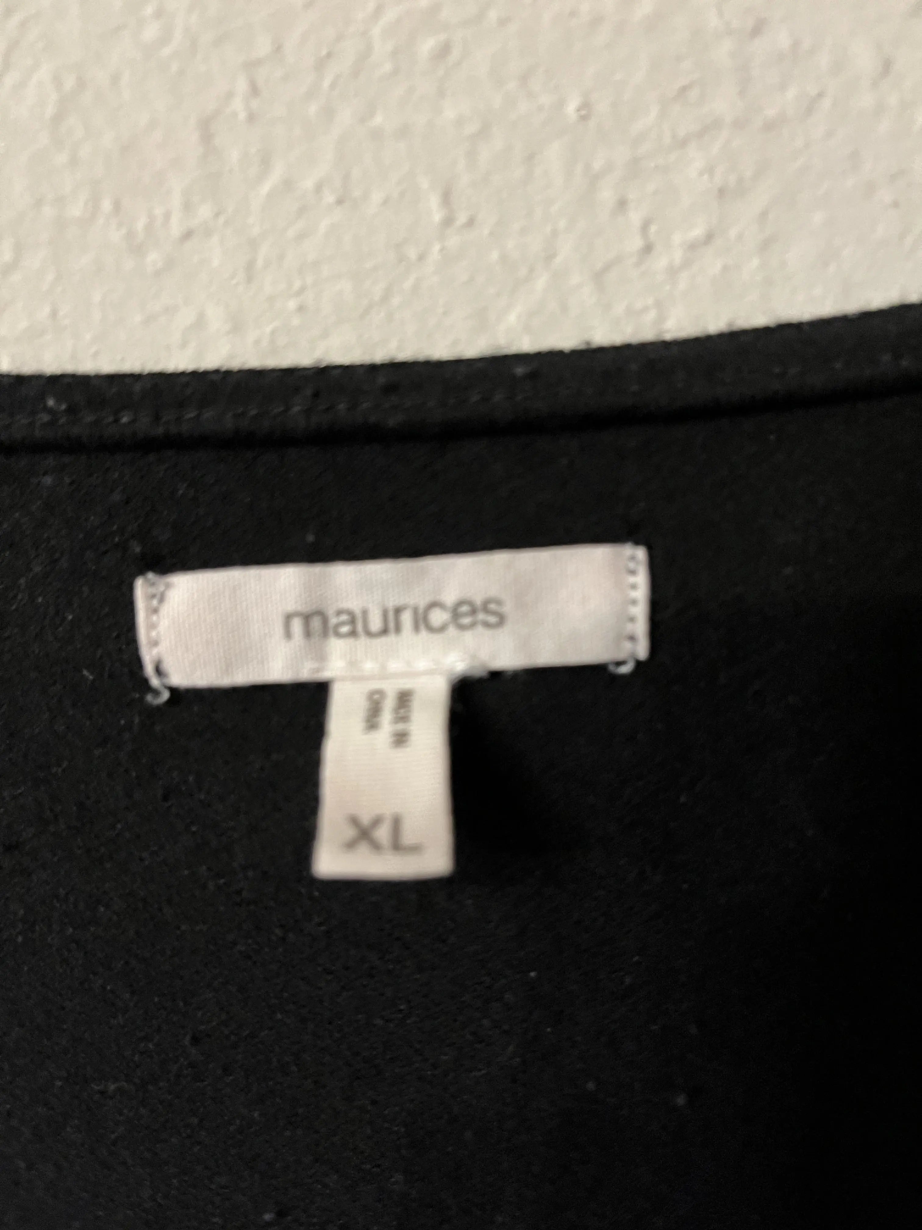 "Maurices" Size XL Wide Sleeve Top. SaveEZ SaveEZ